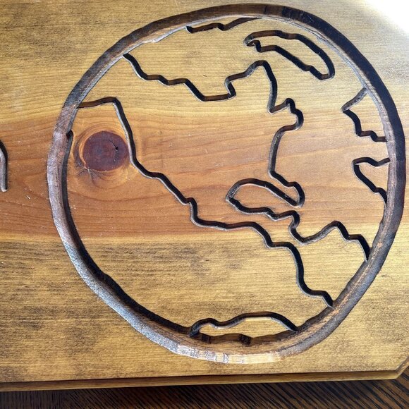 Vintage Huge Peace On Earth Carved Wood Folk Art Signed Earth Day u - Picture 5 of 6